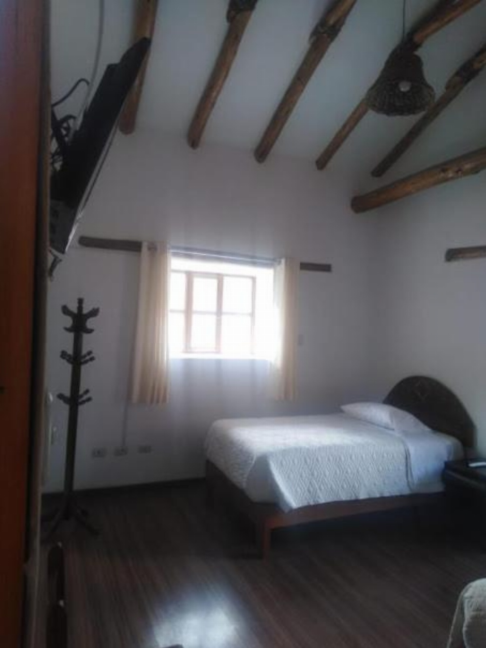 Hostal Max Plaza Main image